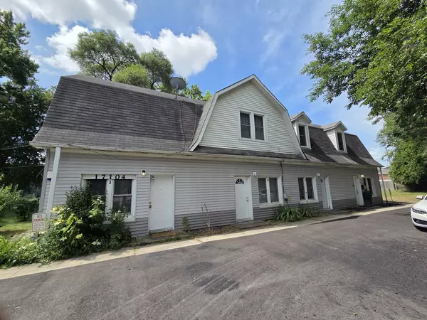 17104 Wentworth Avenue #5, Lansing, IL 60438