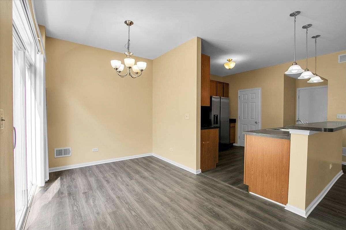 Plainfield, IL 60586,4932 Montauk Drive #4932
