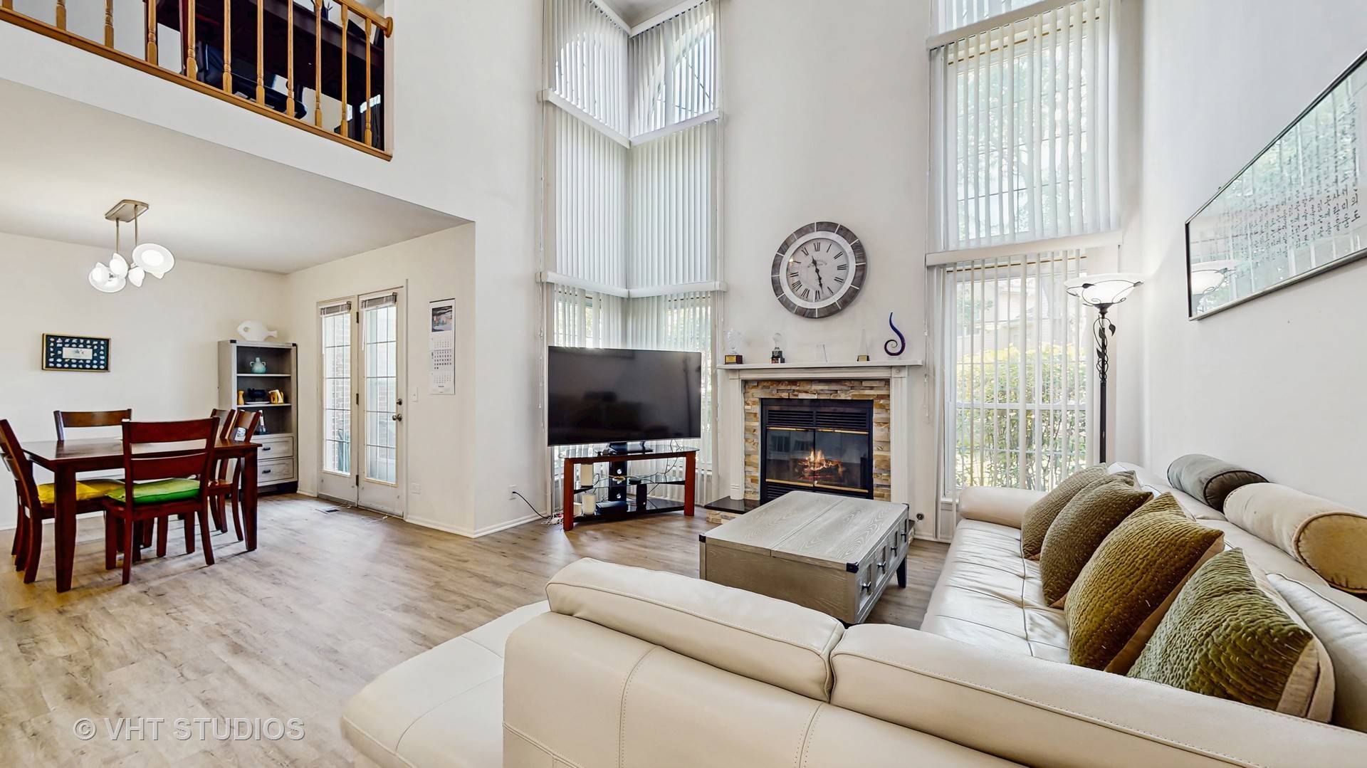 Schaumburg, IL 60194,2328 Sedgfield Court