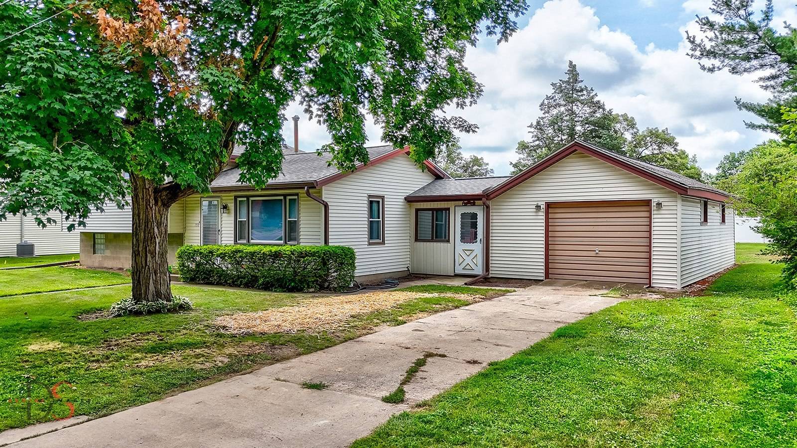 Seneca, IL 61360,132 New Street