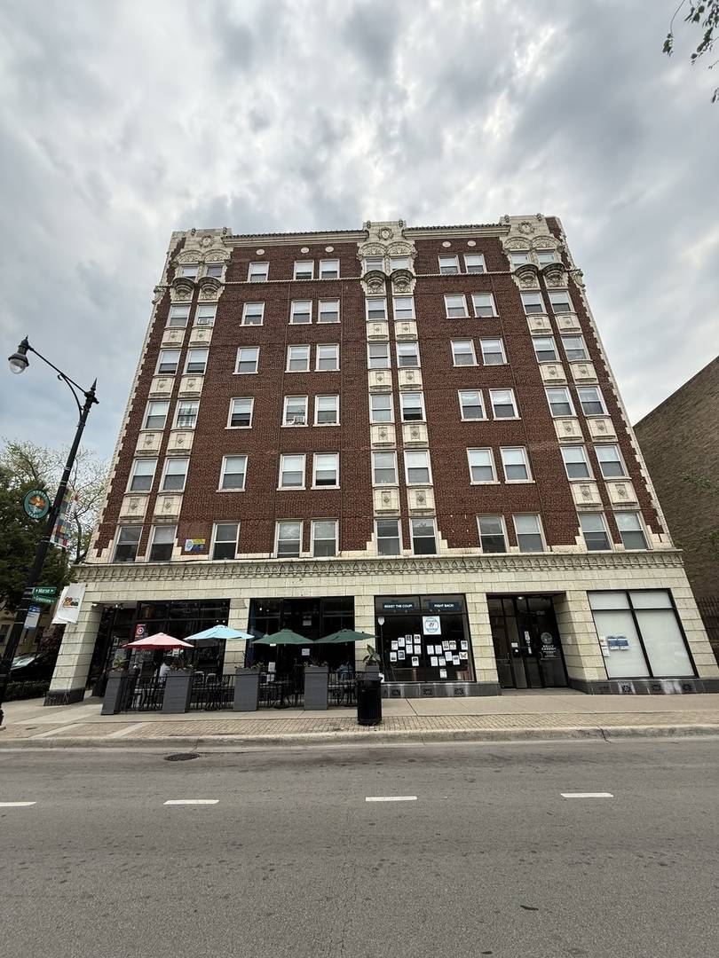 6930 N Greenview Avenue #203, Chicago, IL 60626