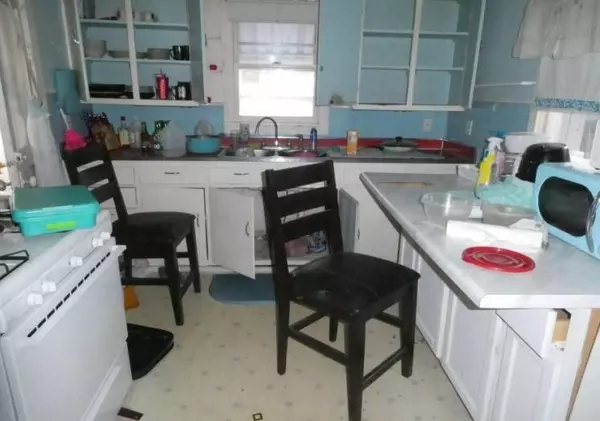 Hillsboro, IL 62049,676 Park Street