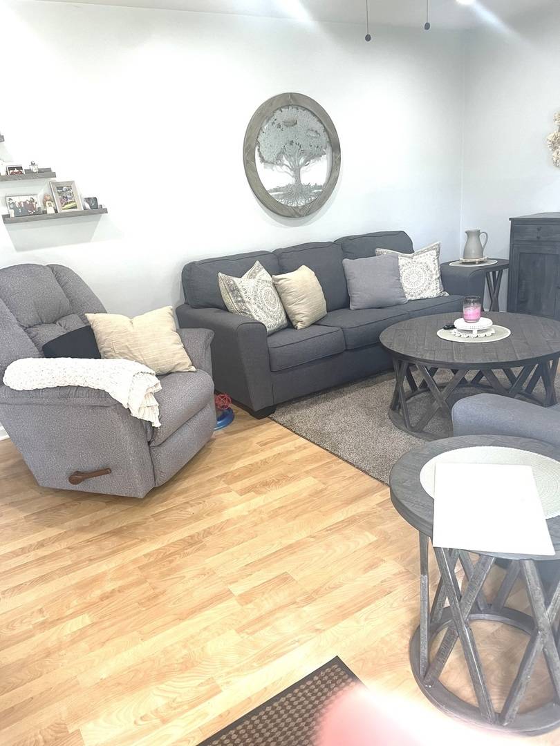 Worth, IL 60482,7401 W 113th Place