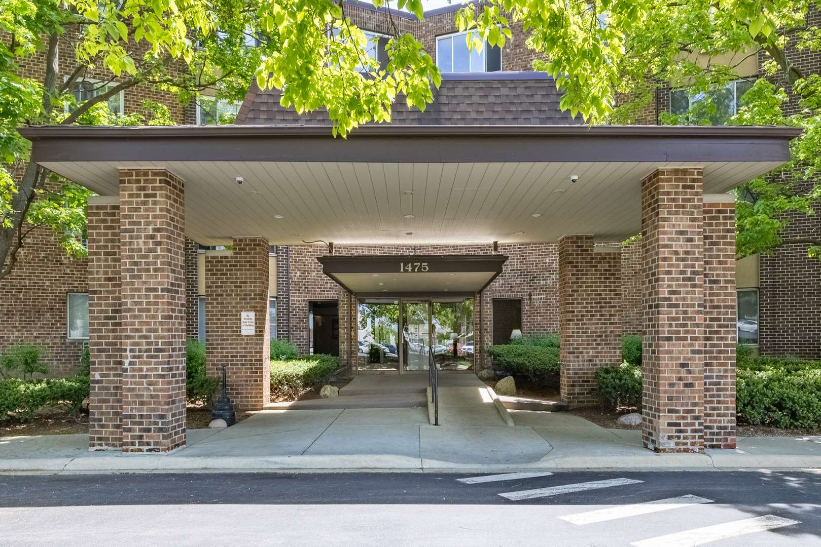 Hoffman Estates, IL 60169,1475 Rebecca Drive #311