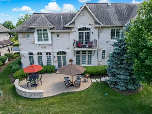 Oak Brook, IL 60523,8 Willowcrest Drive
