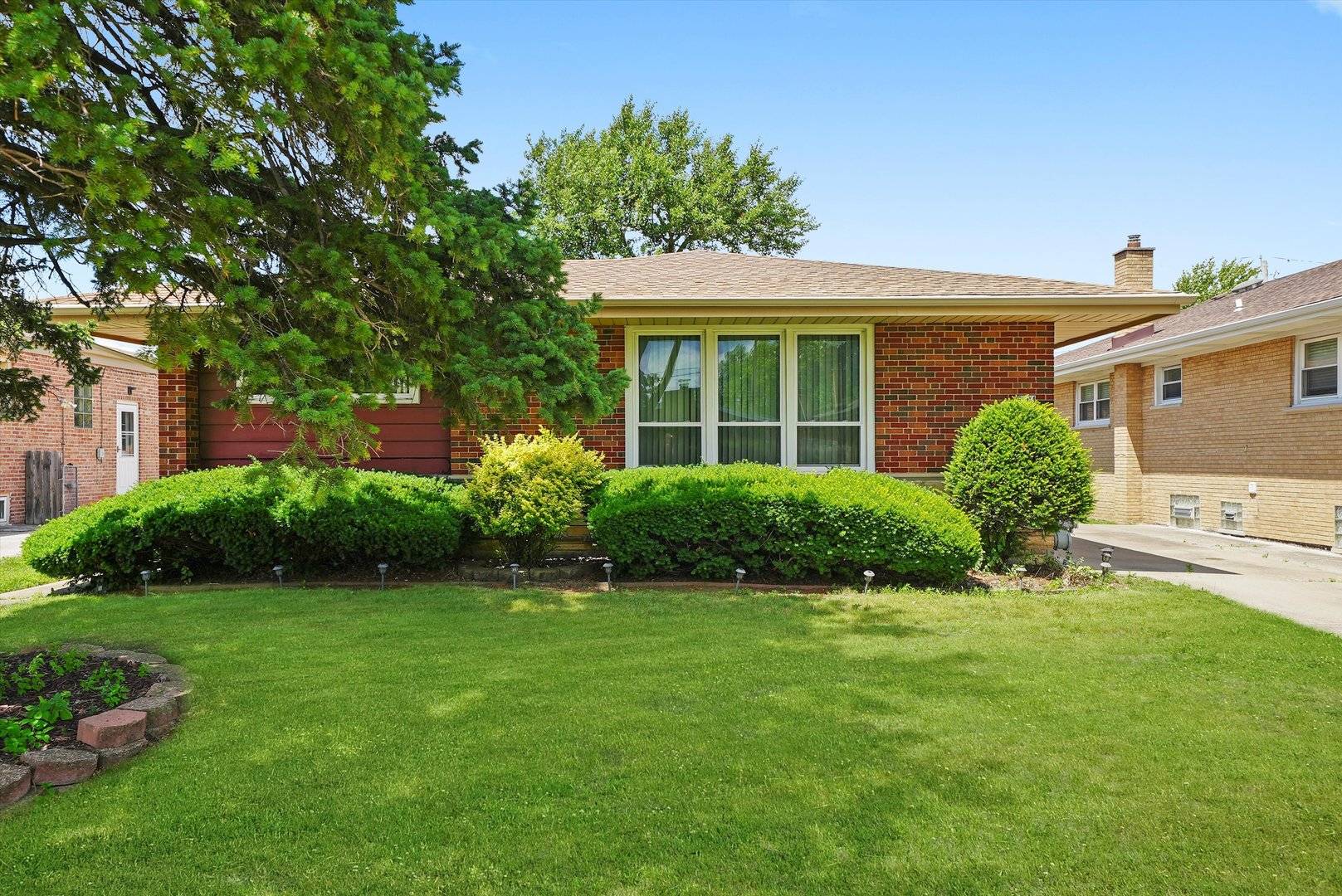 5504 Oakdale Drive, Oak Lawn, IL 60453