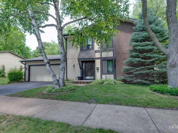Roselle, IL 60172,780 Chisholm Trail