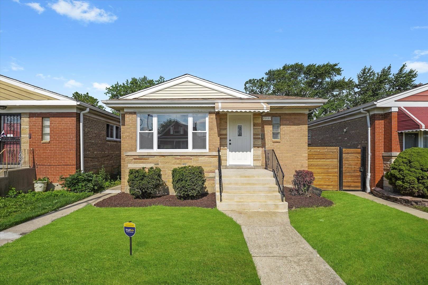 8532 S Damen Avenue, Chicago, IL 60620