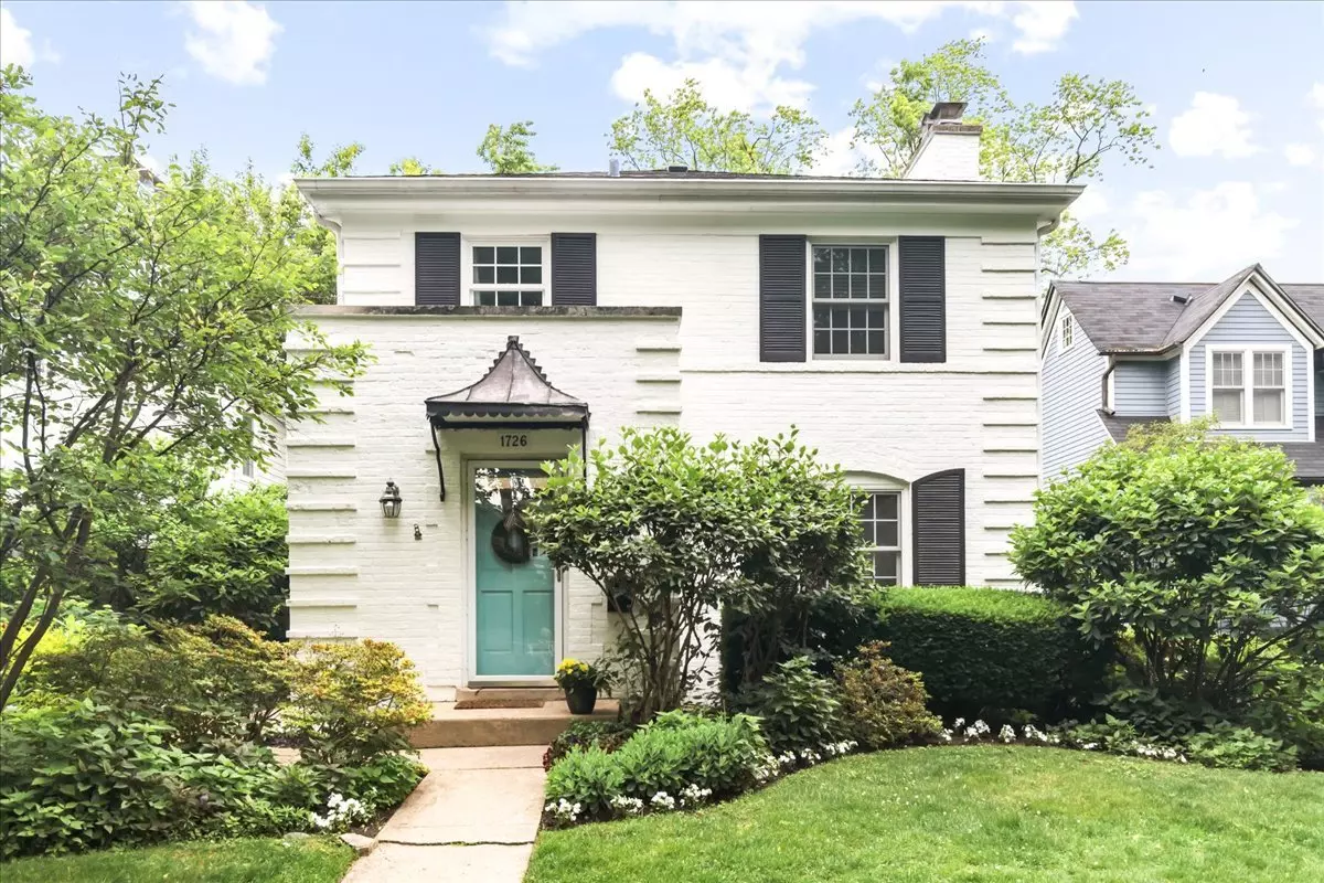 Wilmette, IL 60091,1726 Walnut Avenue