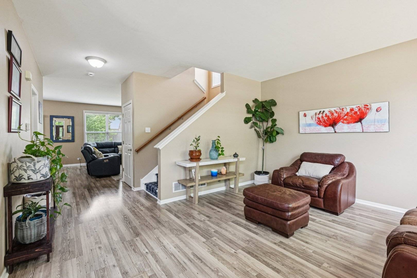 Round Lake, IL 60073,1885 W Greenleaf Court