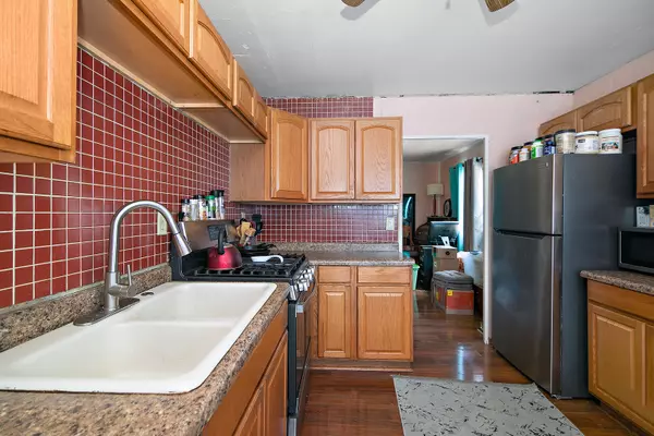 Bradley, IL 60915,714 Meadow Court