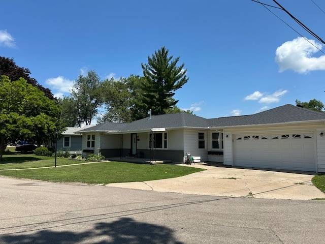 Dixon, IL 61021,110 Shady Lane