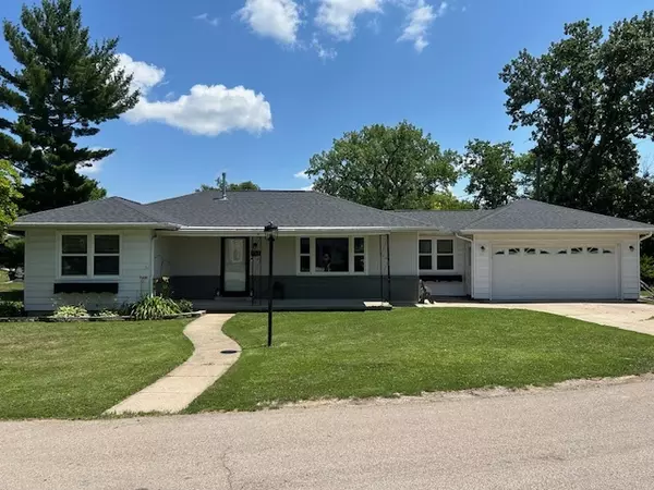 110 Shady Lane, Dixon, IL 61021