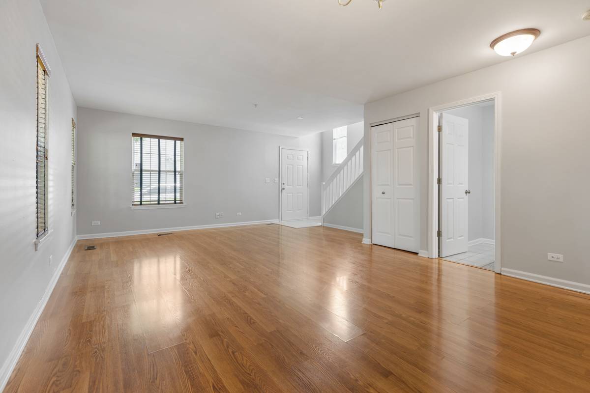 Mundelein, IL 60060,1127 Orleans Drive