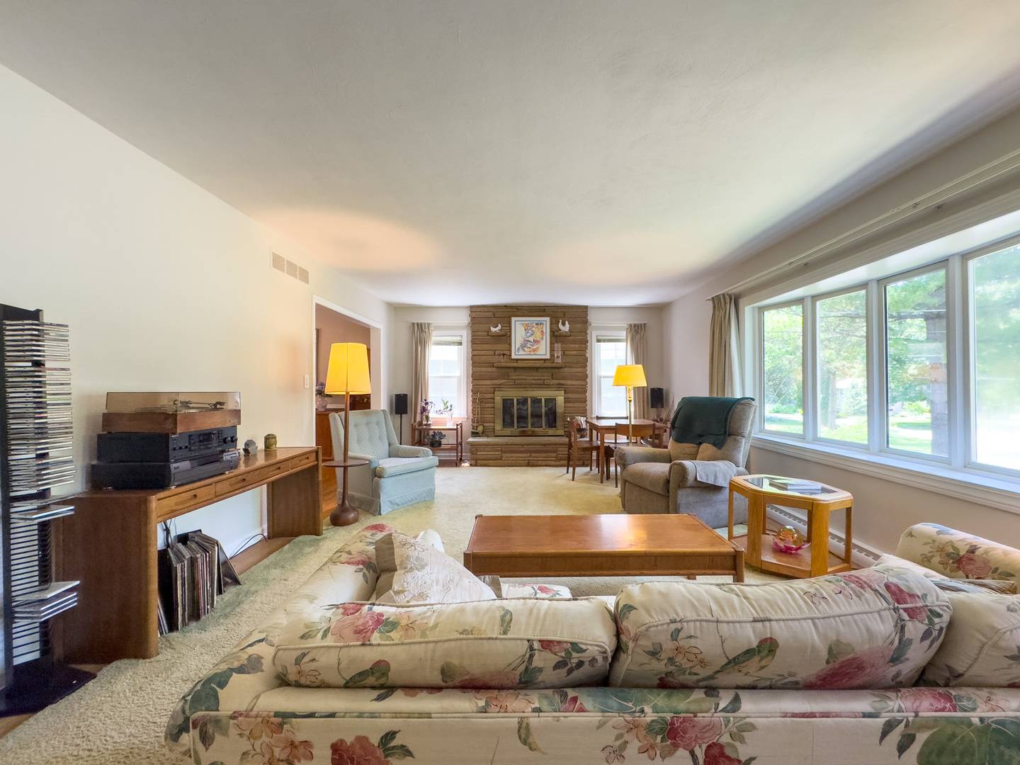 Wheaton, IL 60189,1219 Golf Lane