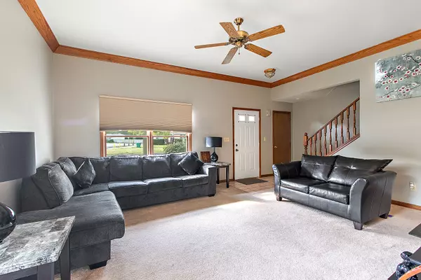 Joliet, IL 60435,831 Horseshoe Drive #B