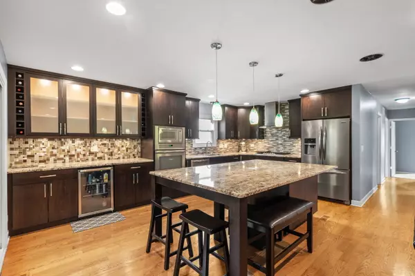 Hanover Park, IL 60133,3850 Seaview Drive
