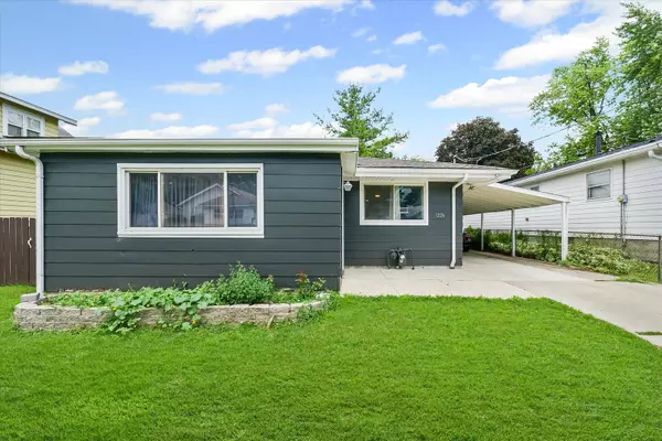 Bloomington, IL 61701,1226 Low Street