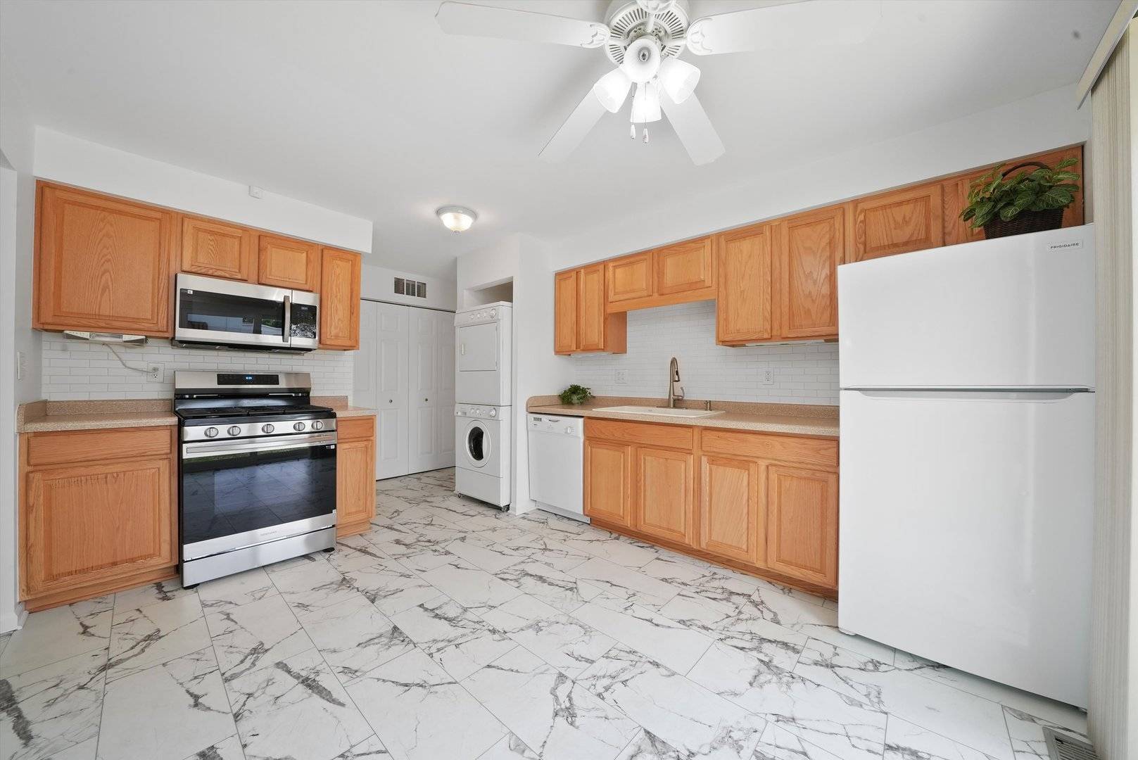 Mokena, IL 60448,19536 S 115th Avenue #A