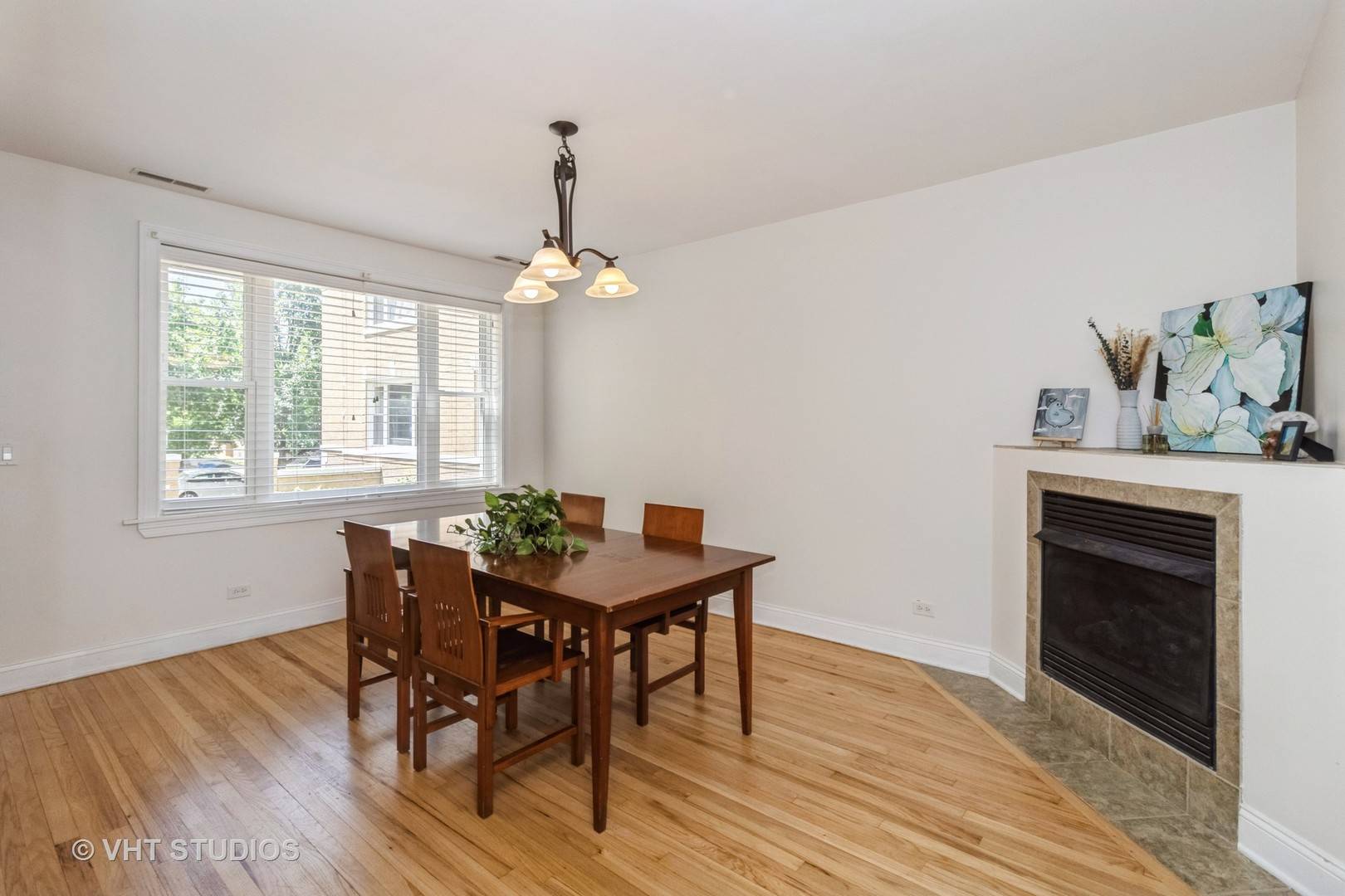 Chicago, IL 60630,5416 W Windsor Avenue #1N