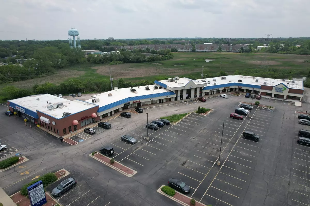 Palatine, IL 60067,315-345 W Northwest Highway #315-319