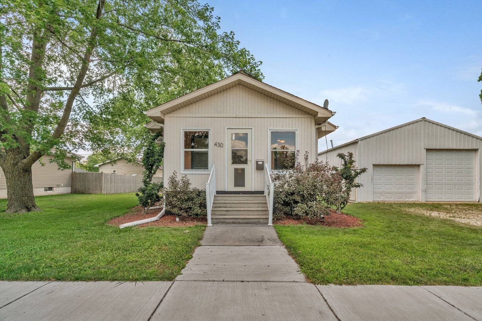 430 S Kankakee Street, Coal City, IL 60416