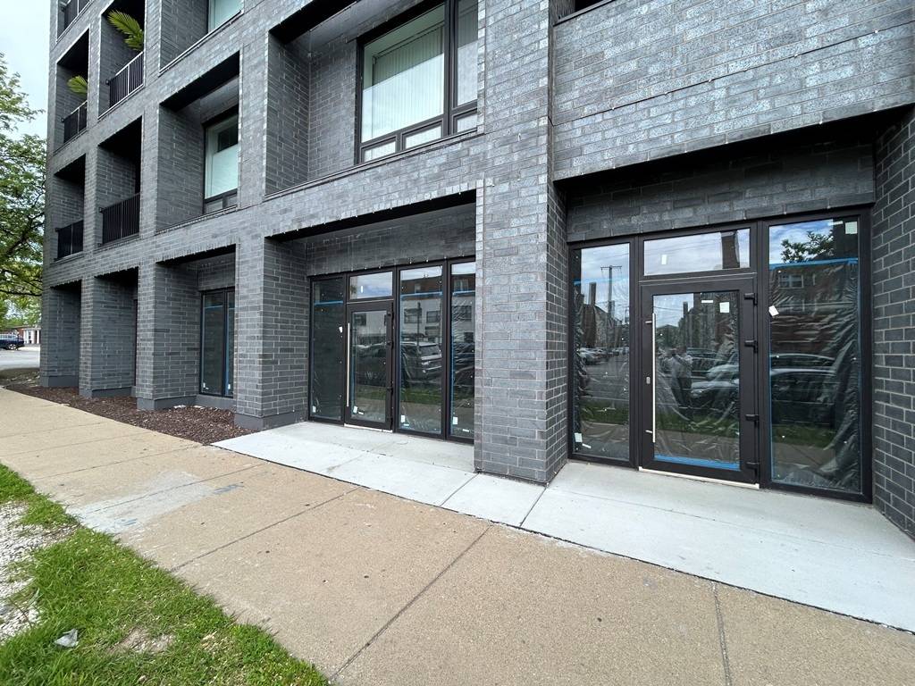 5235 N Western Avenue, Chicago, IL 60625