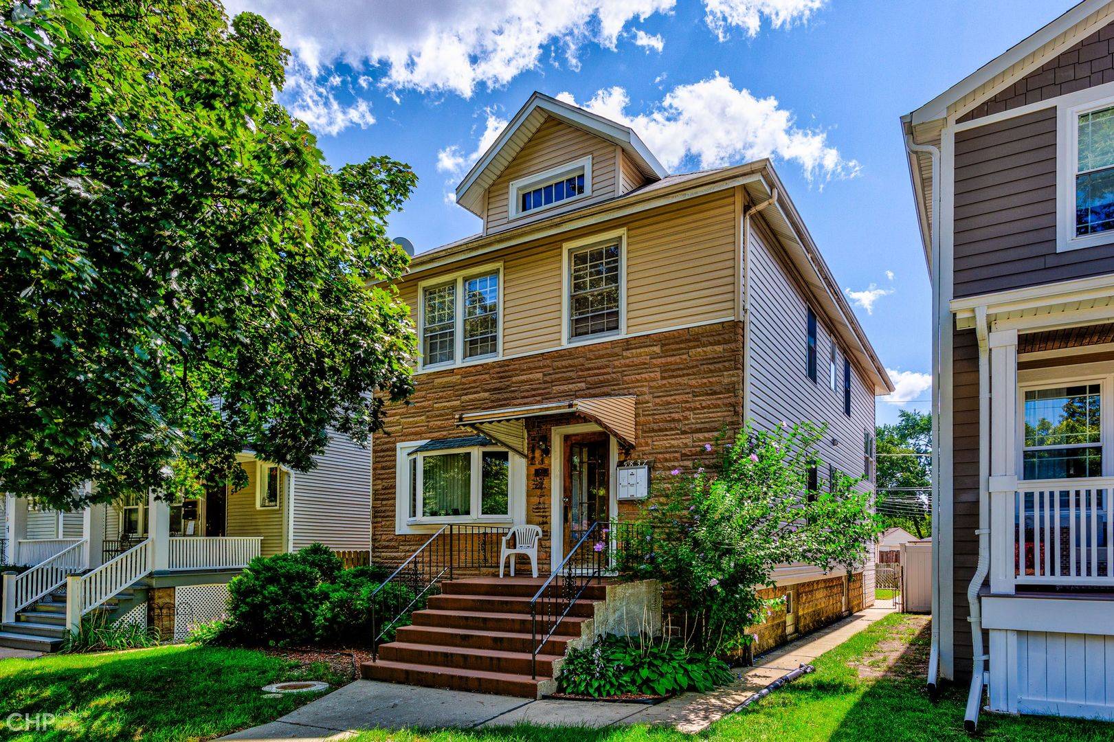 5837 W Peterson Avenue #1, Chicago, IL 60646