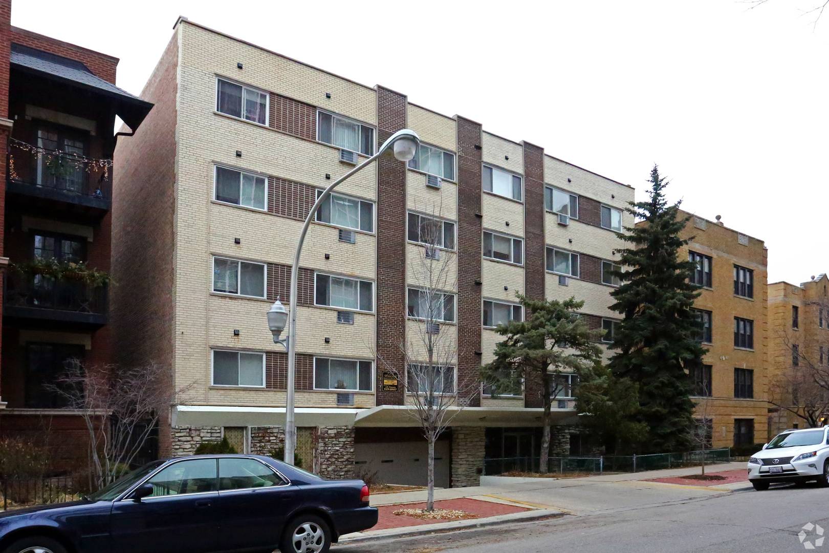 736 W Buena Avenue #503, Chicago, IL 60613