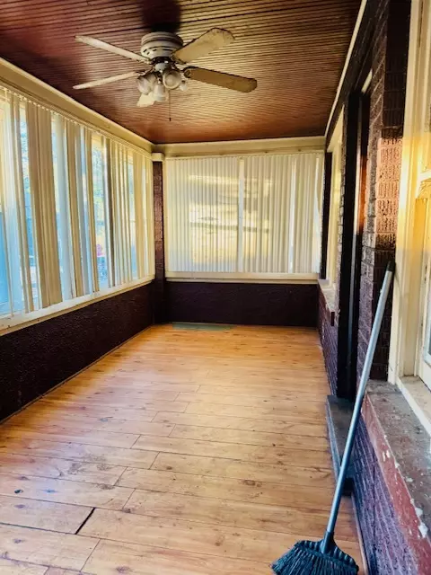 Chicago, IL 60617,8137 S Bennett Avenue