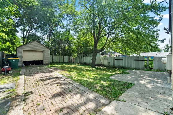 Joliet, IL 60432,526 Algonquin Street