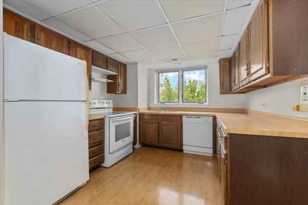 Highland Park, IL 60035,2086 Saint Johns Avenue #306