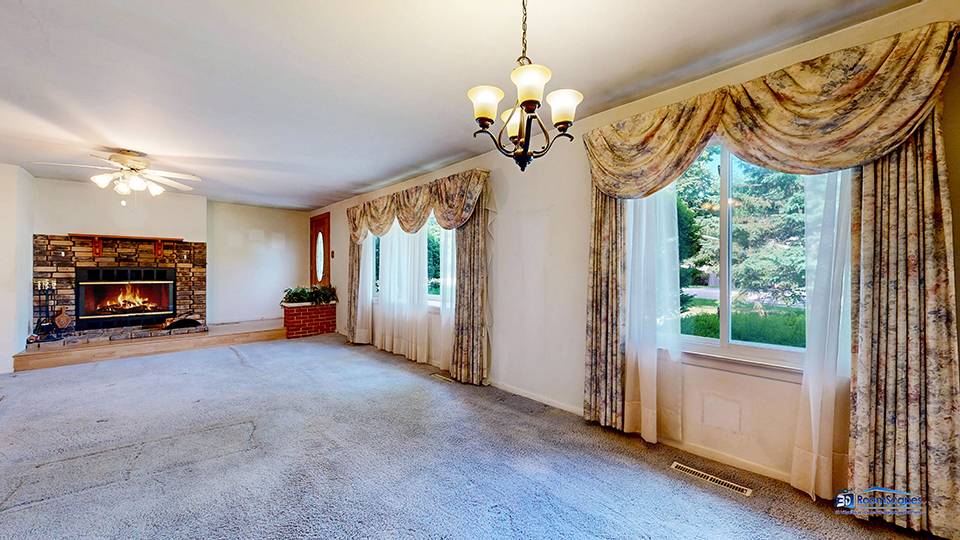 Round Lake Beach, IL 60073,1609 N Lake Shore Drive