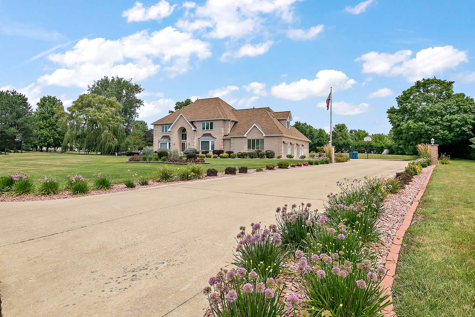 Bourbonnais, IL 60914,284 Barrington Lane