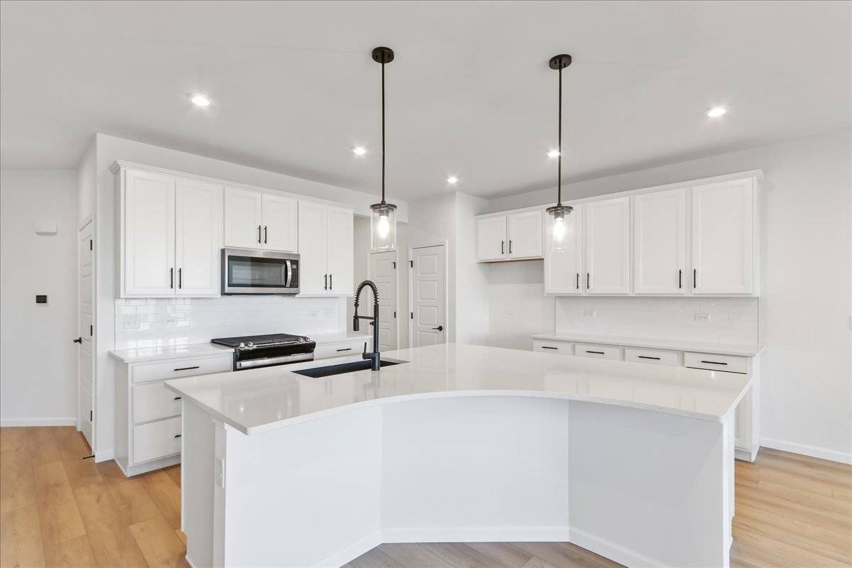 Bolingbrook, IL 60490,648 Switchgrass Way #59003