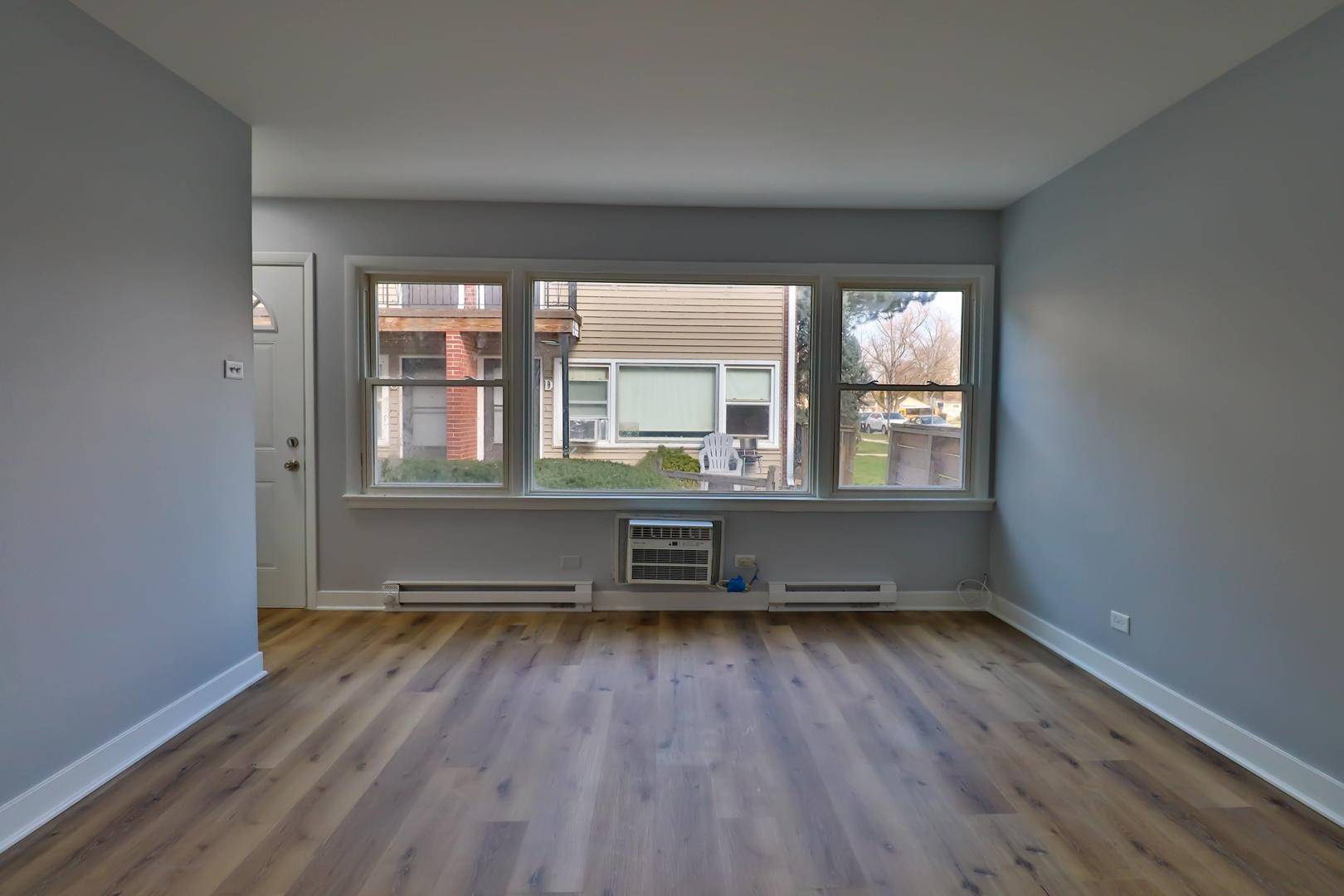 Des Plaines, IL 60016,748 E 5th Court #A