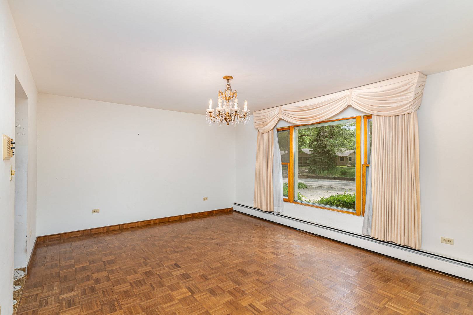 Hickory Hills, IL 60457,9225 S 84th Avenue