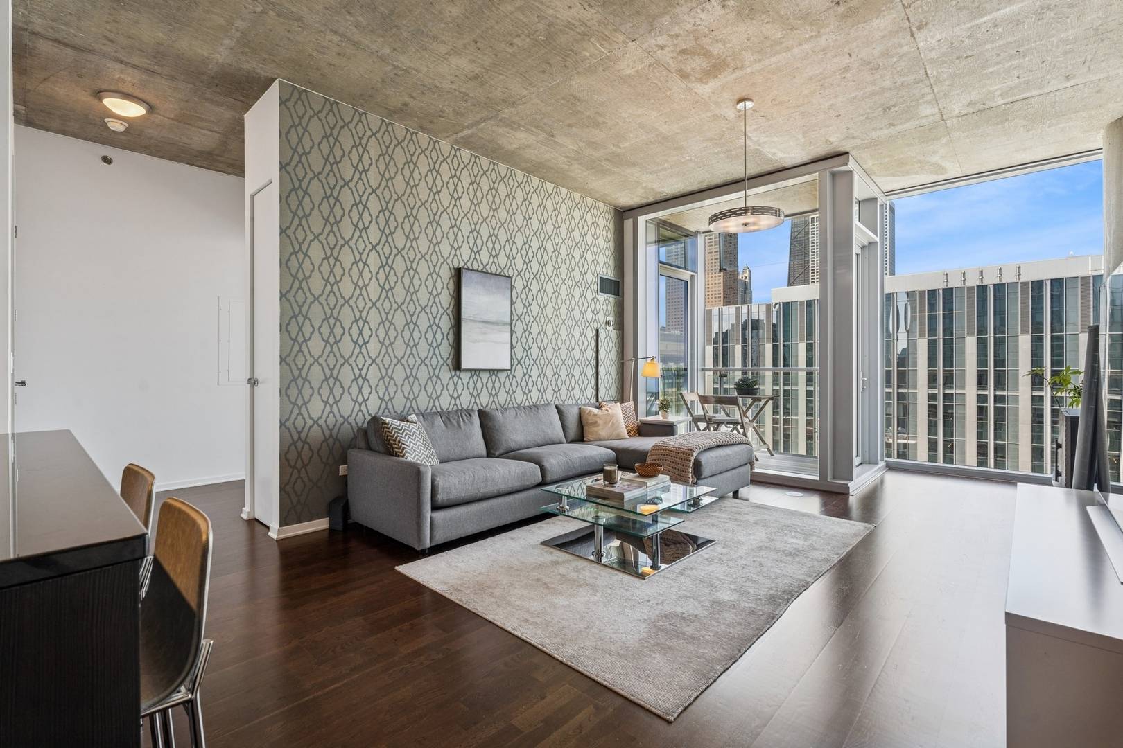 Chicago, IL 60611,600 N FAIRBANKS Court #3304