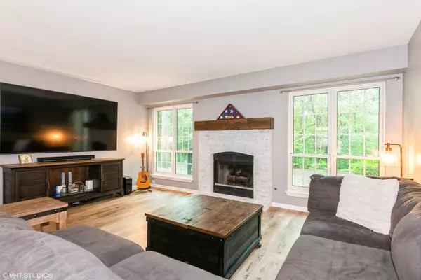 Warrenville, IL 60555,30W012 Laurel Court