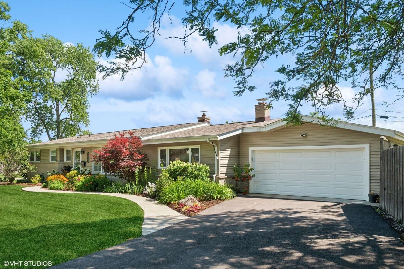 Glenview, IL 60025,3245 Greenbriar Drive