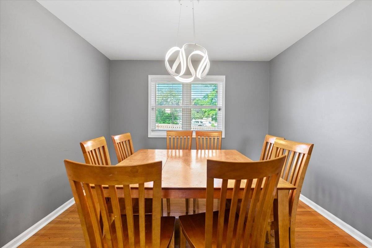 Mchenry, IL 60050,4816 W Courtland Trail