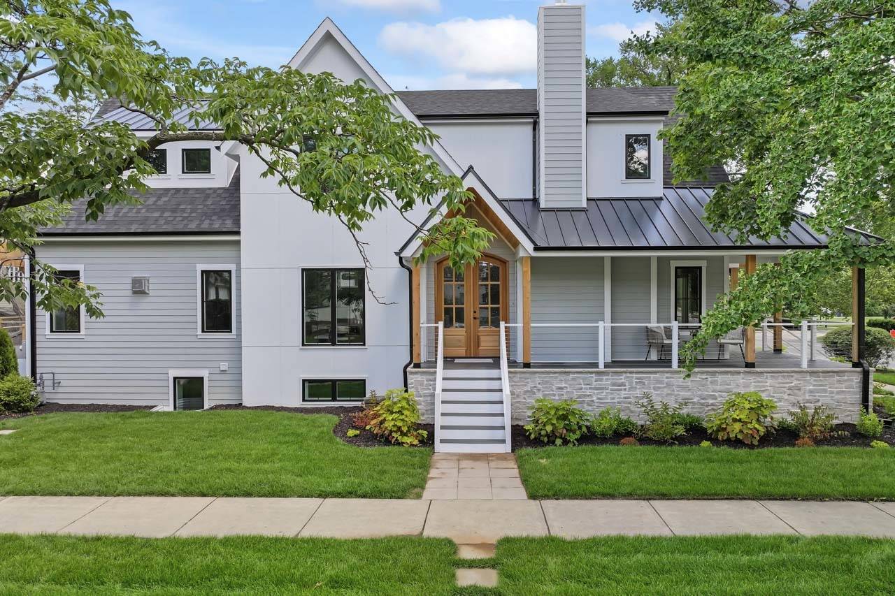 1100 Washington Street, Glenview, IL 60025
