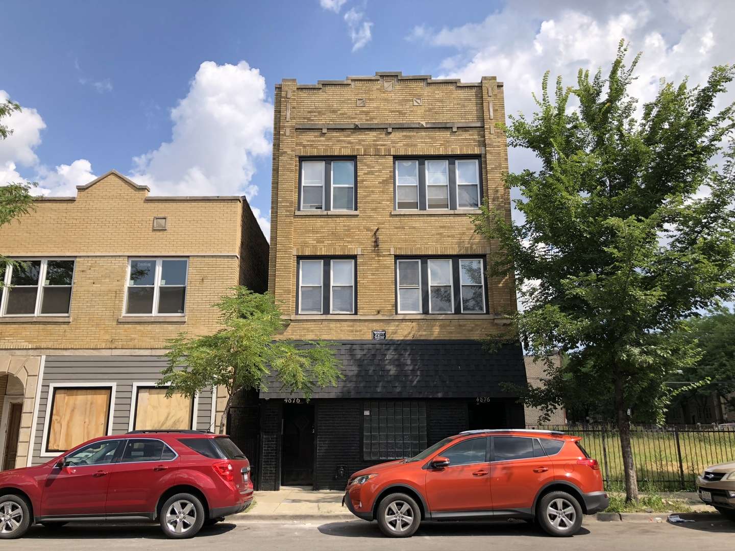 4876 W Armitage Avenue #3F, Chicago, IL 60639
