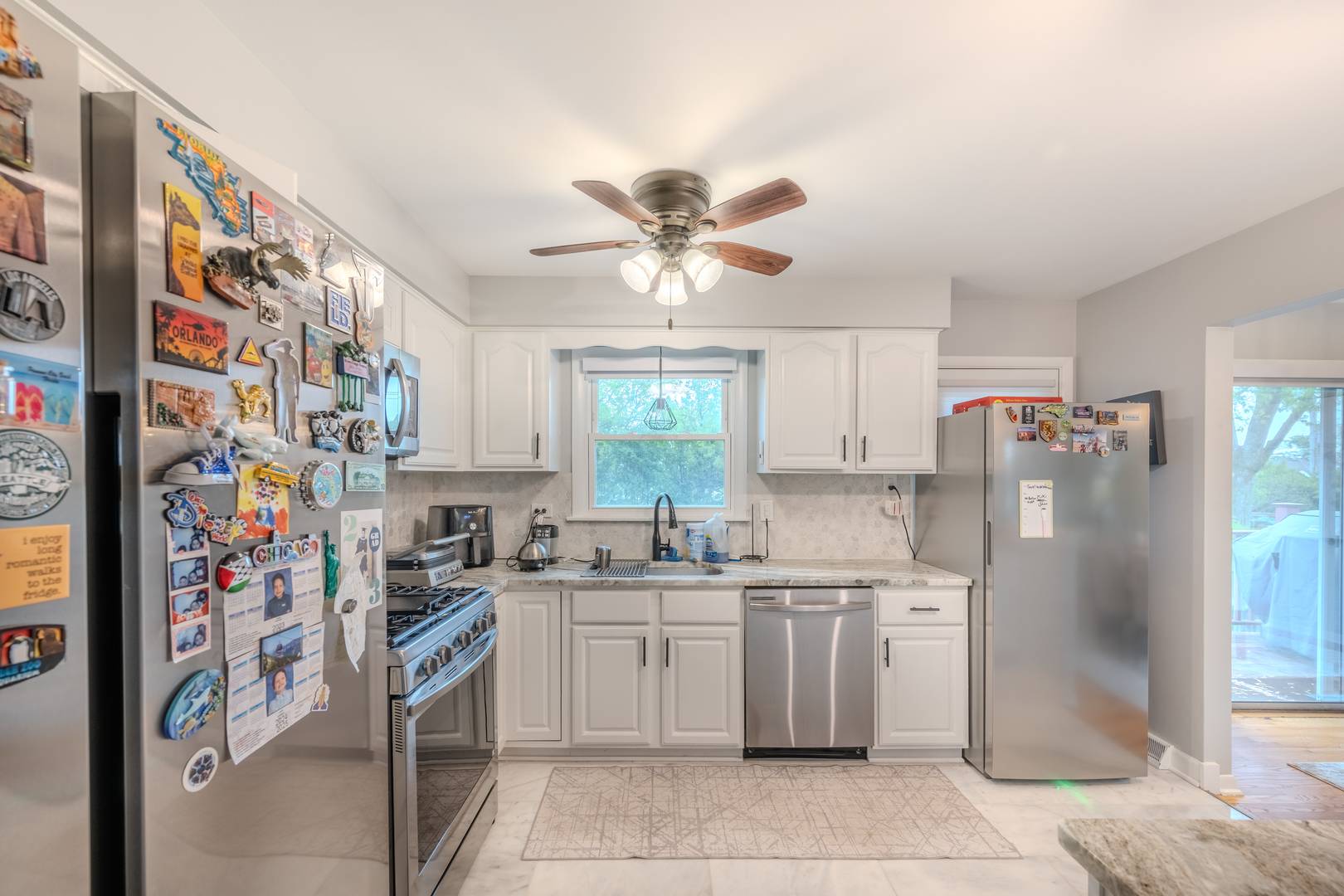 Hickory Hills, IL 60457,8106 W 89th Place