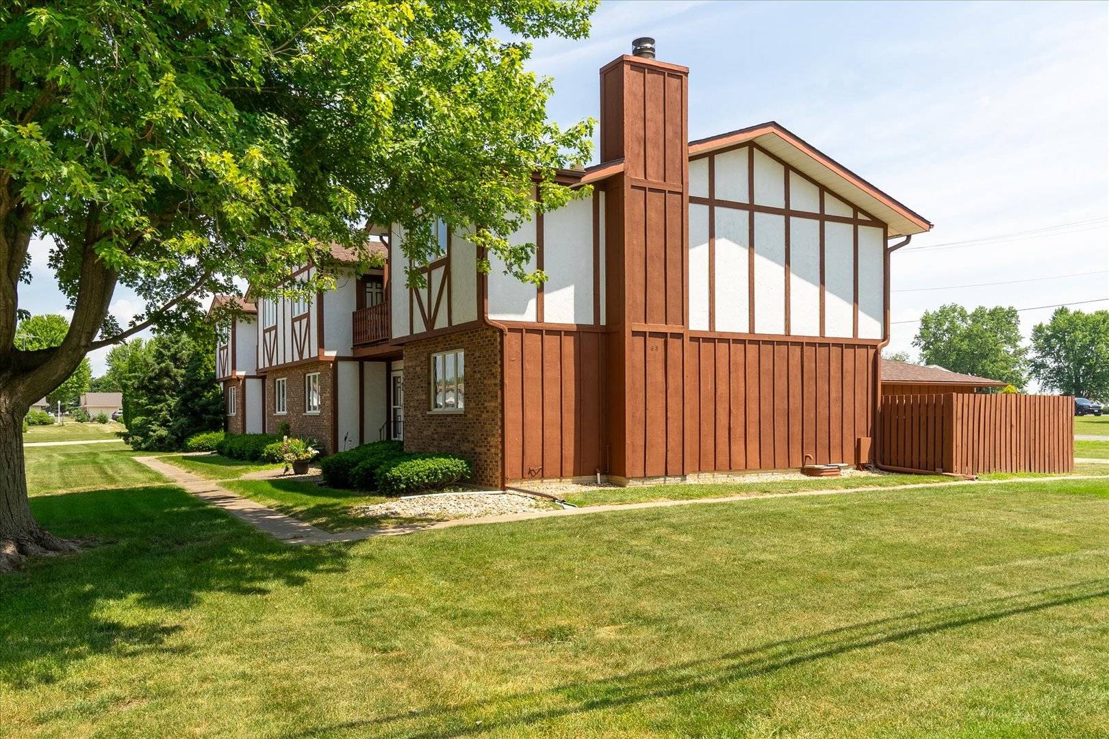 Princeton, IL 61356,681 E Thompson Street #D