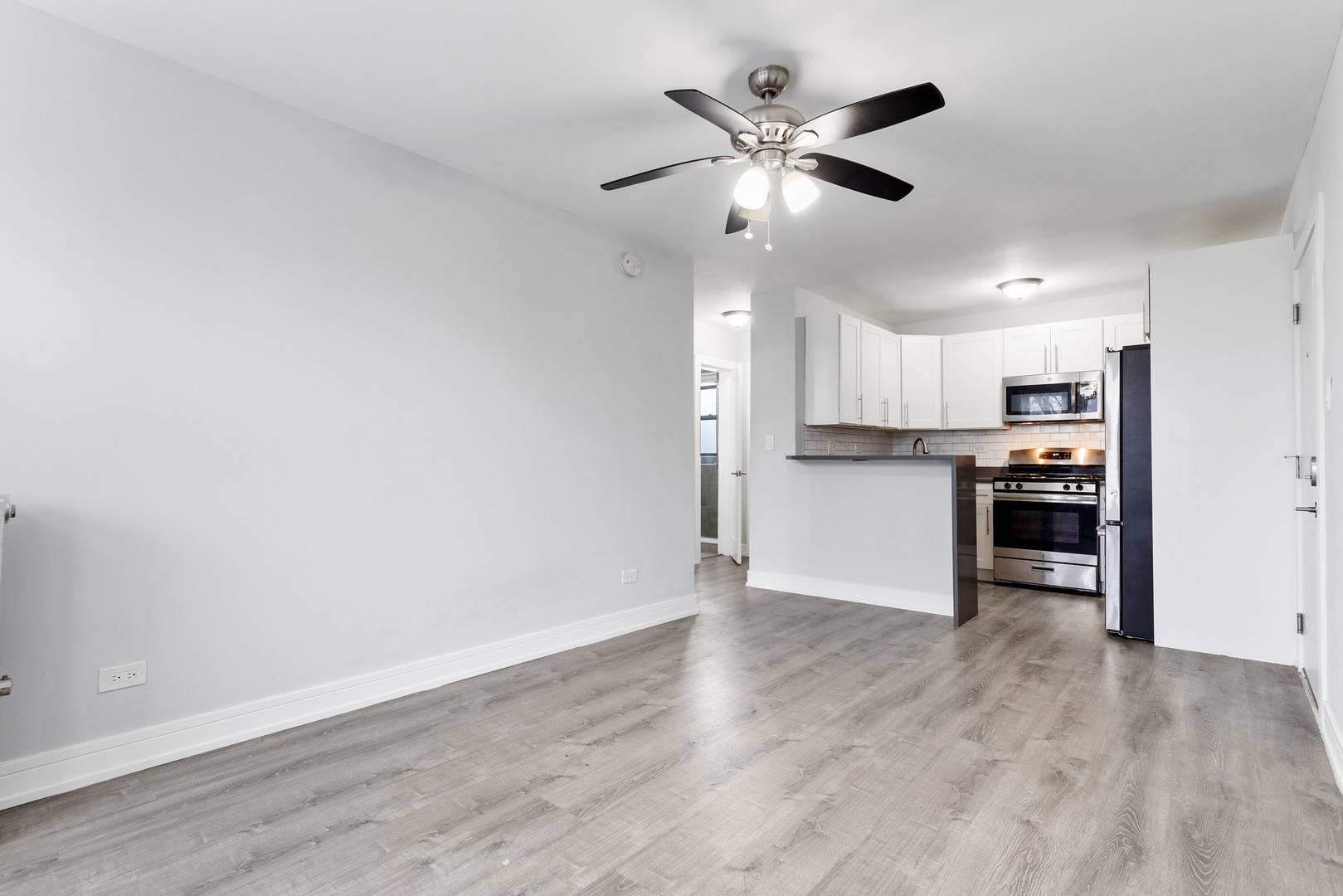 Chicago, IL 60626,1521 W Sherwin Avenue #507