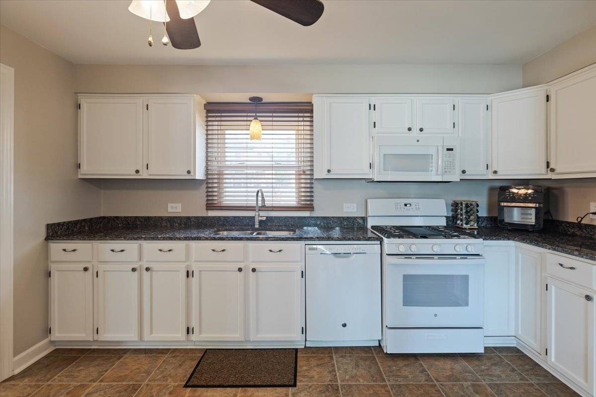 Burbank, IL 60459,8255 Lockwood Avenue