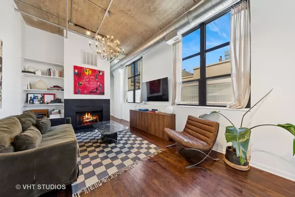 Chicago, IL 60654,758 N Larrabee Street #830