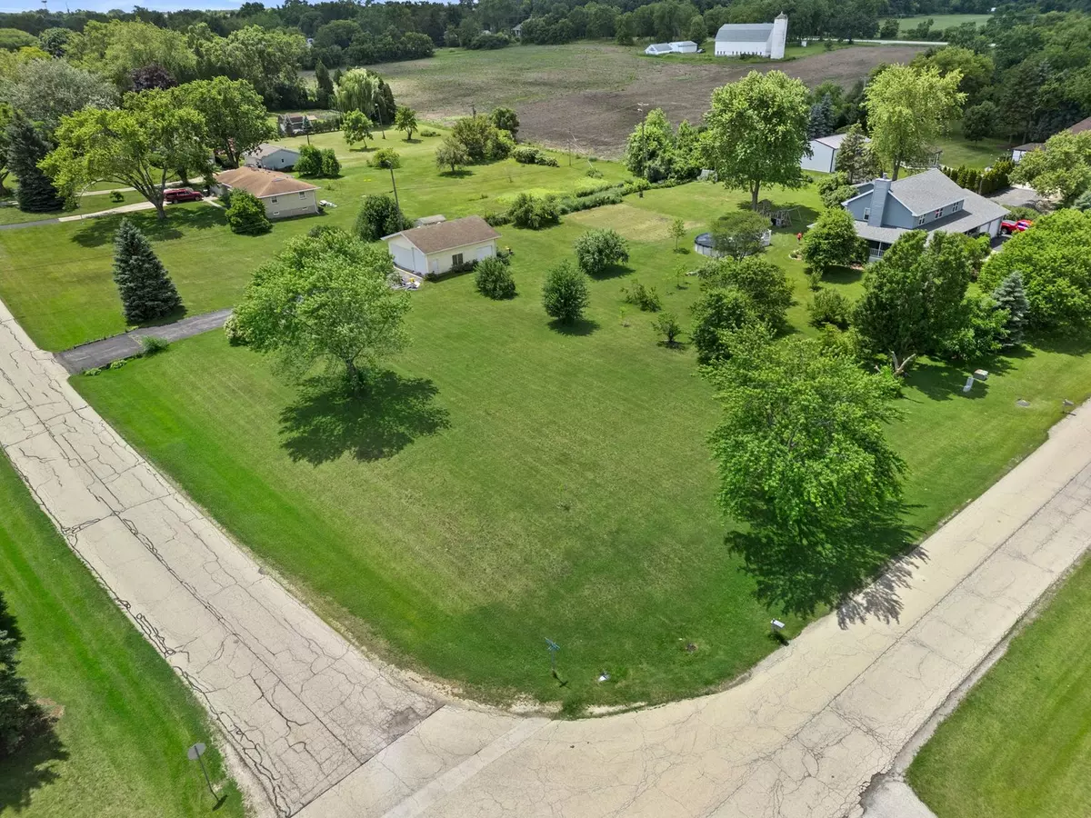 Wadsworth, IL 60031,2968 Valley View Road