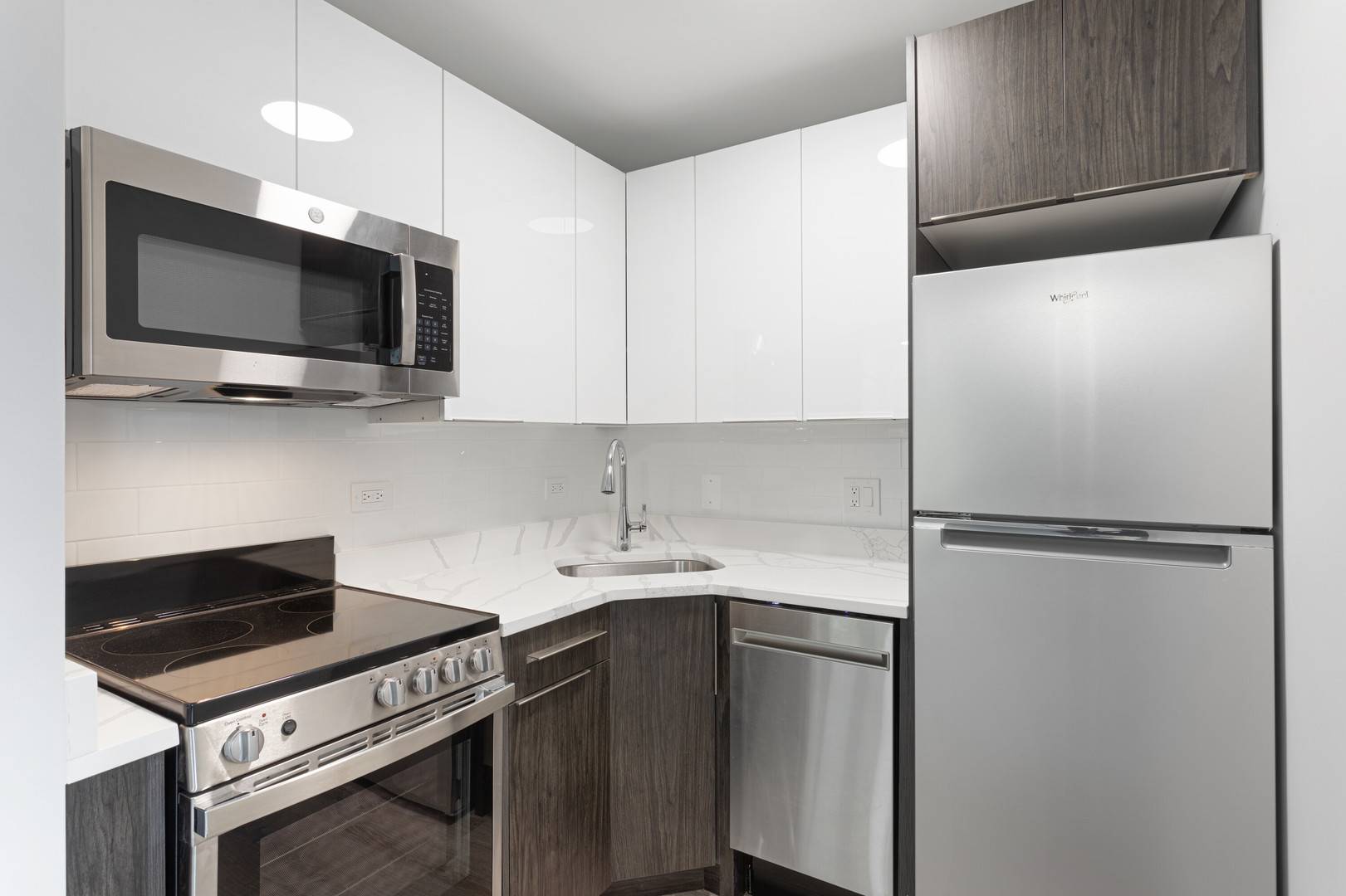 Chicago, IL 60660,6001 N Kenmore Avenue #310
